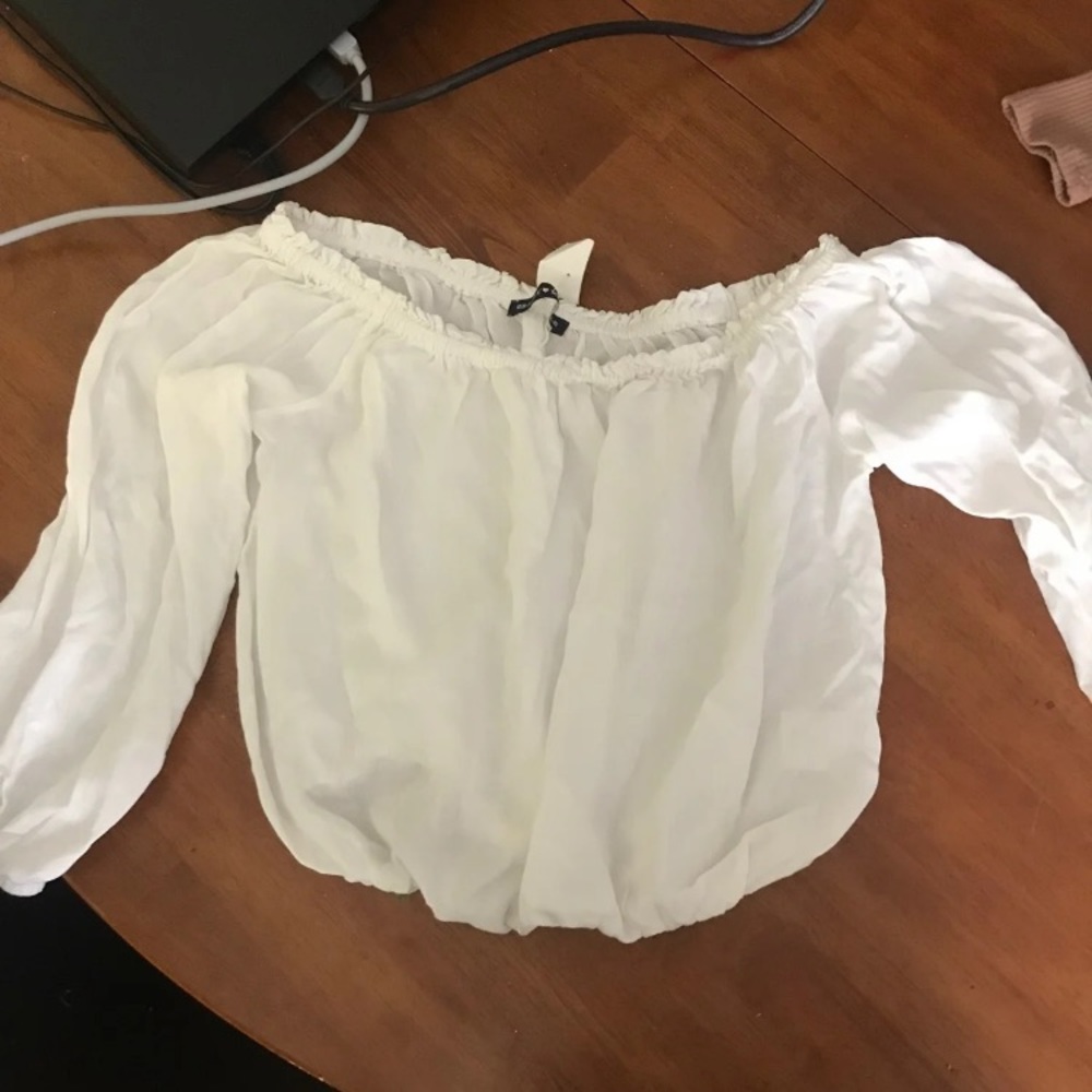 COPY - White off the shoulder Brandy Melville